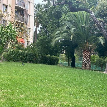 Privat Room In Private Security Residence With Free Parking, 1 Minute From Tramway, 9 Minutes From De Center, Accessible All Transports Nizza Esterno foto